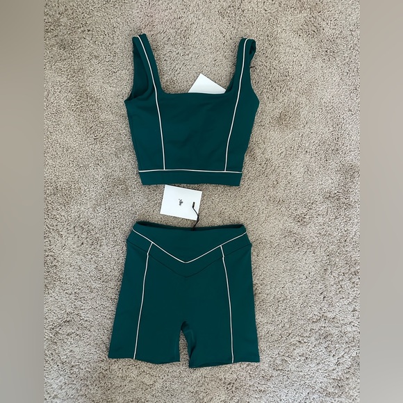 YELLOW THE LABEL SET - Picture 4 of 4